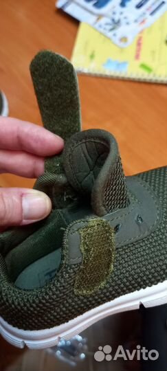 Кроссовки детские