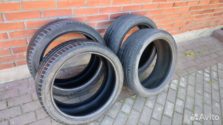 Bridgestone Blizzak PM-20 245/40 R20