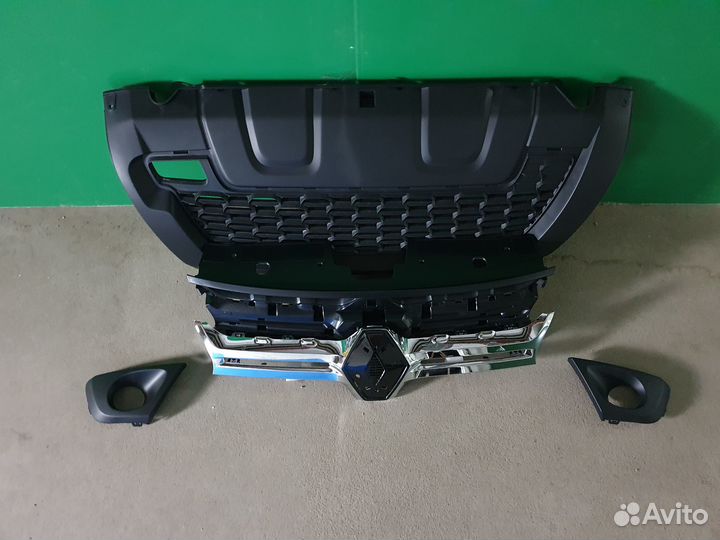 Решетка радиатора на Renault Duster 2017