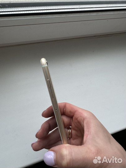 iPhone 6S, 32 ГБ