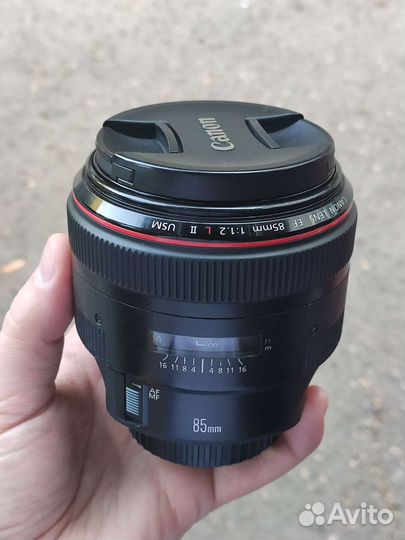 Canon EF 85mm f 1.2L II USM