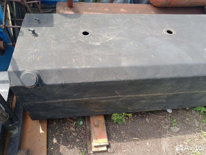 Топливный бак камаз 700л