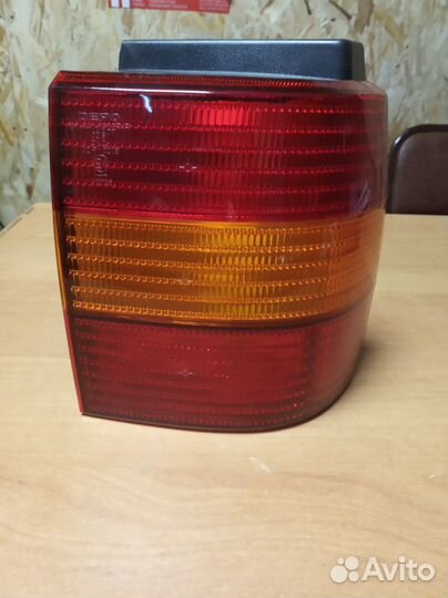 Фонарь правый Volkswagen Passat