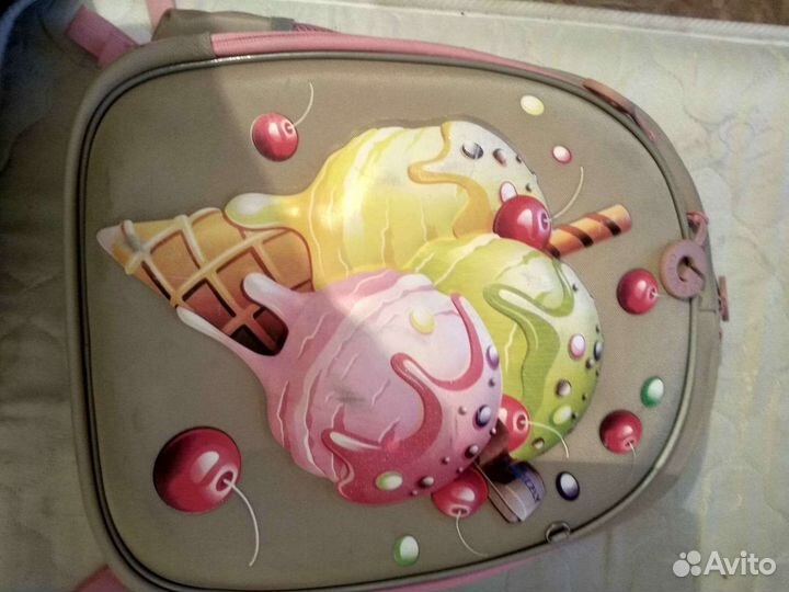 Школьный рюкзак