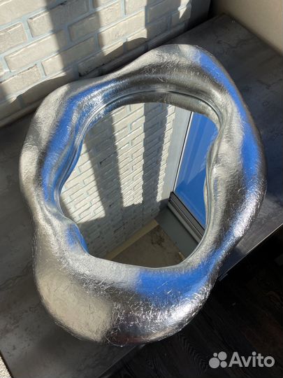 Зеркало дизайнерское фигурное серебряное 60х80