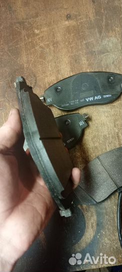 Тормозные передние колодки Ww Skoda Audi