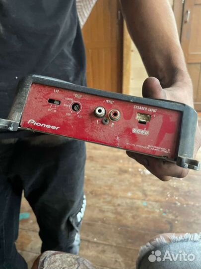 Продам усилитель