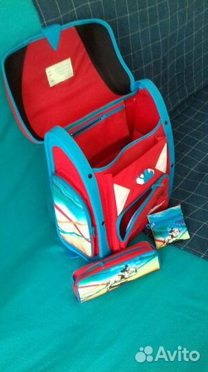 Рюкзак. Ранец. Школьный портфель