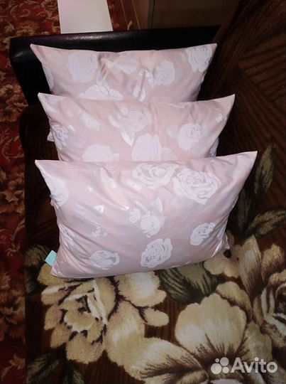 Подушки пуховые диванные детские