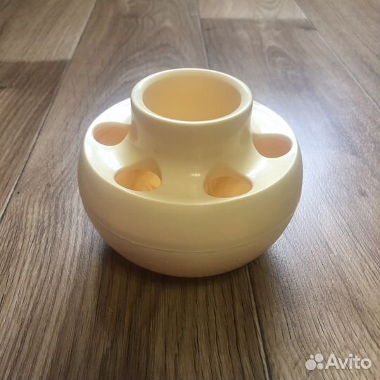 Подставка под зубные щетки