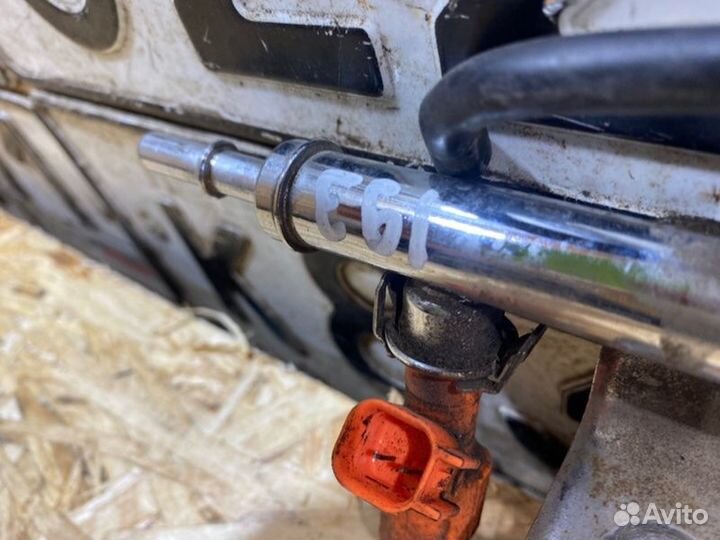 Топливная рампа Ford Mondeo 3 2002