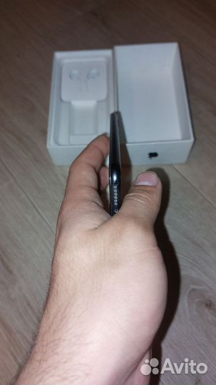 iPhone 7, 32 ГБ