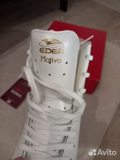 Фигурные коньки edea 260