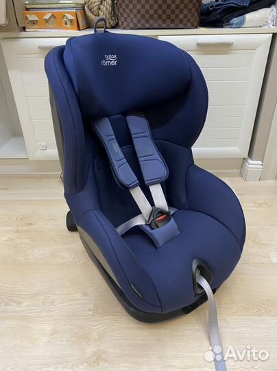 Автокресло britax romer trifix2 i size