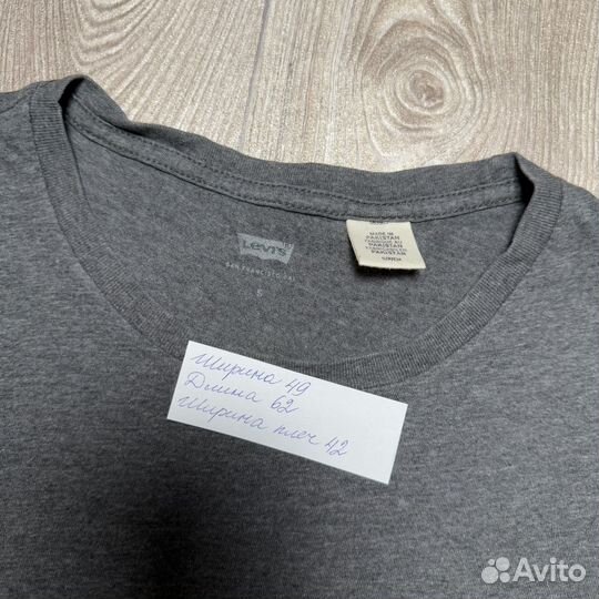 Футболка Levis