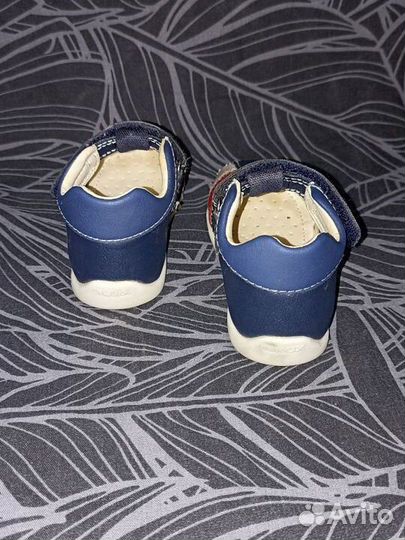 Босоножки сандали детские 20 р