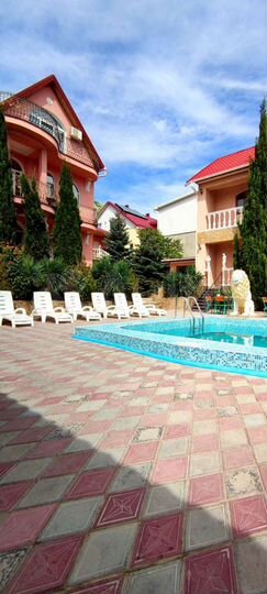 Гостиница, 1200 м²