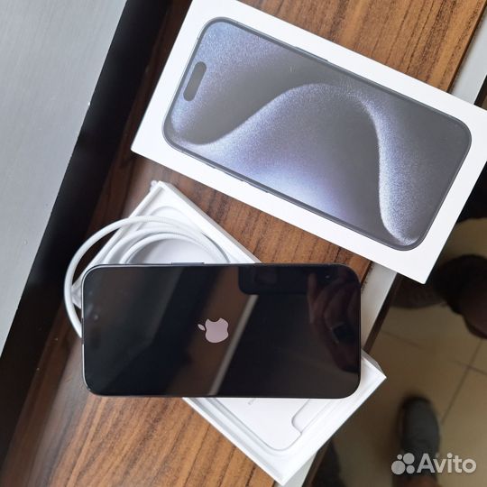 iPhone 15 Pro, 256 ГБ