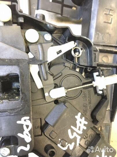 Замок дверной задний левый Ford Focus 2 shda 2011