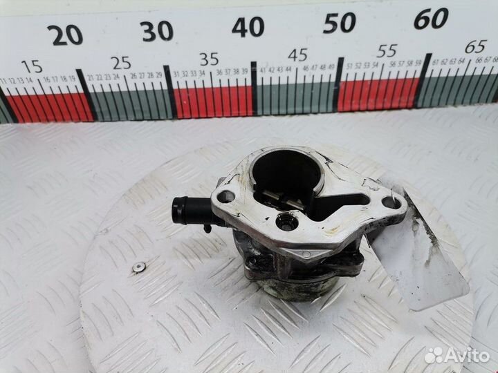 Насос вакуумный Renault Megane 2 рест. 2010