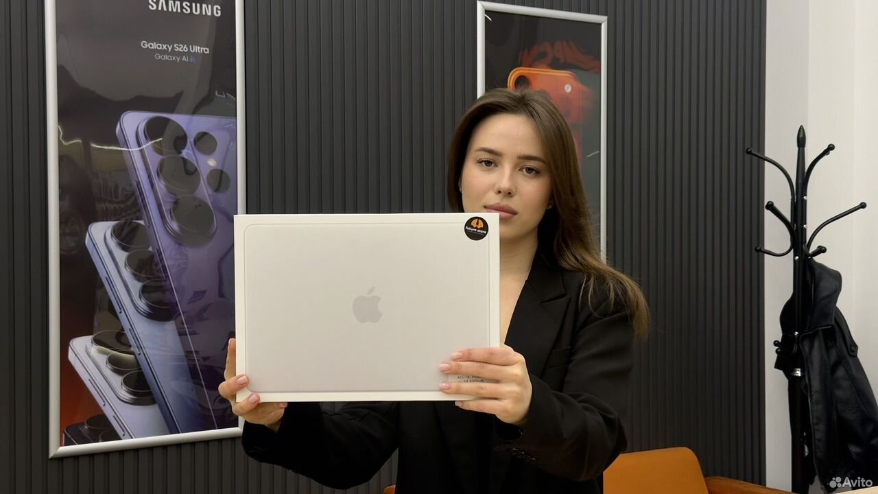MacBook Neo 13, 8/256Gb