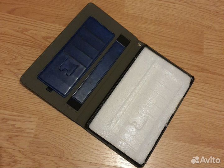 Продам чехол на планшет Huawei MediaPad M5 8,4
