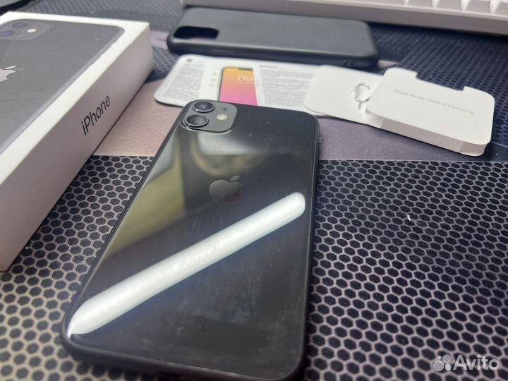 iPhone 11, 128 ГБ