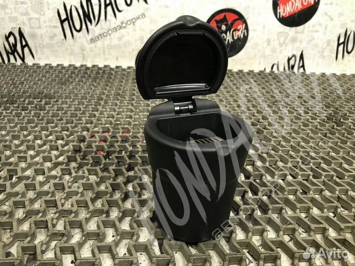 Пепельница Honda CR-V