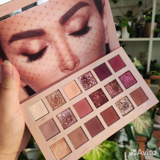 Палитра теней декоративная косметика