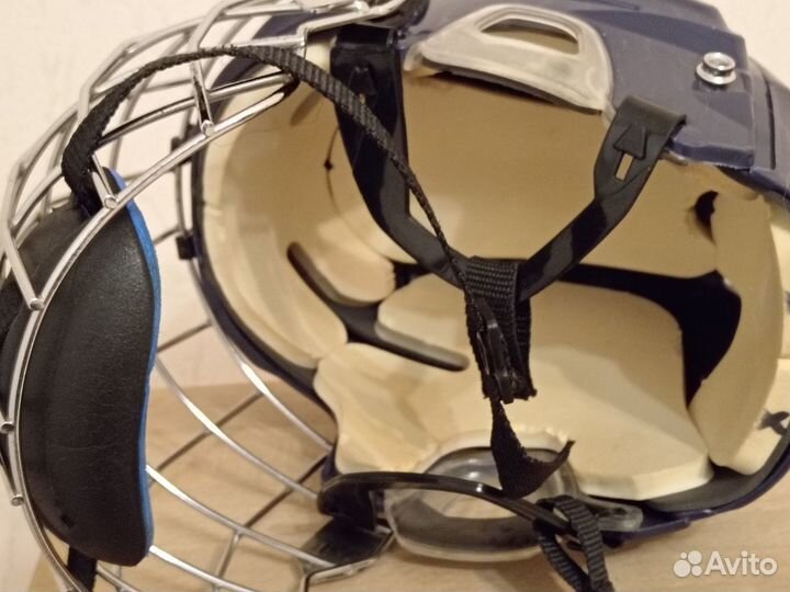 Шлем хоккейный взрослый