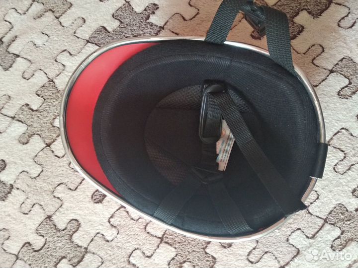 Защитный шлем