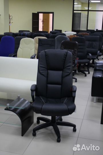 Кресло руководителя Одиссей ультра odissey ultra