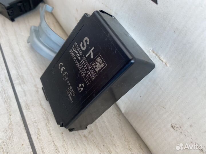 Lexus RX4 Блок управления давлением в шинах