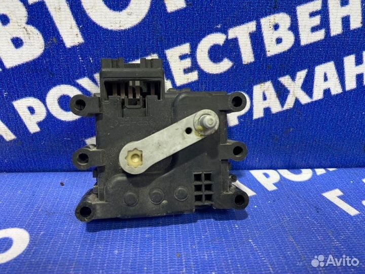 Моторчик заслонок отопителя Mazda 6 Gg лифтбэк