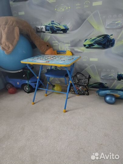 Стол, стул, мольберт + обучающий набор в подарок