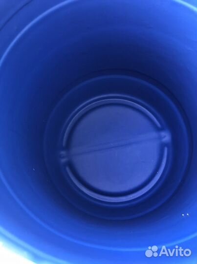 Бочка 40л бу пластиковая пищевая.Посуда под вино