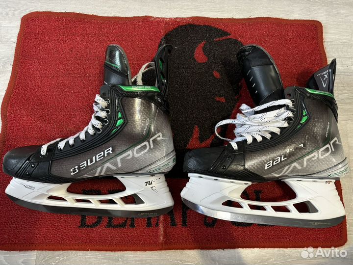 Коньки bauer hyperlite 9.5 pro stock