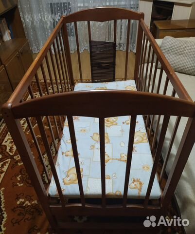 Детская кроватка