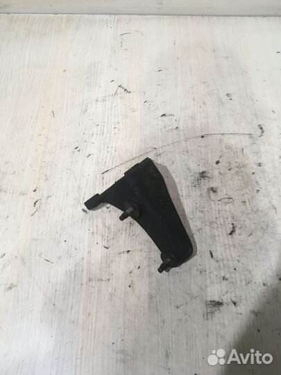 Кронштейн привода Ford Galaxy VW Sharan