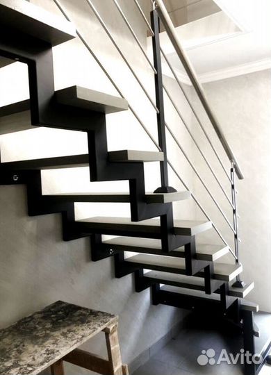 Лестница в коттедж