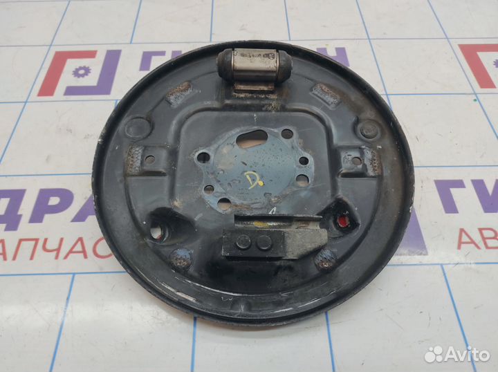 Щит опорный задний правый Ford EcoSport 1801720