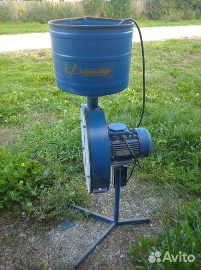 Зерно дробилка