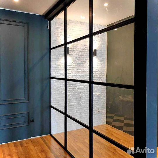 Раздвижная перегородка с матовым стеклом