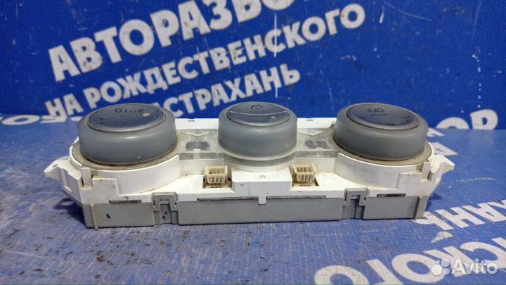 Блок управления печкой Mazda 6 Gg лифтбэк L3 2005