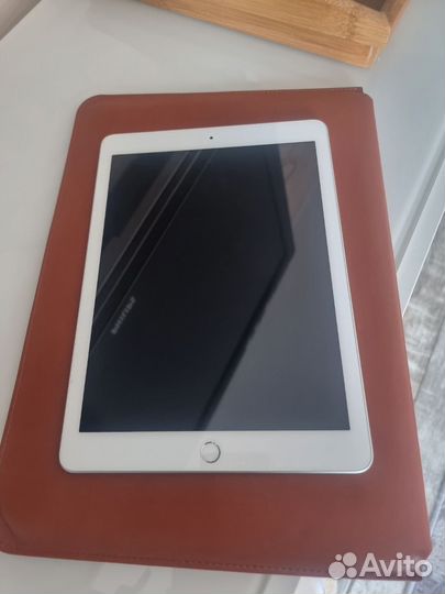 iPad 6 32Гб wi fi +cellular