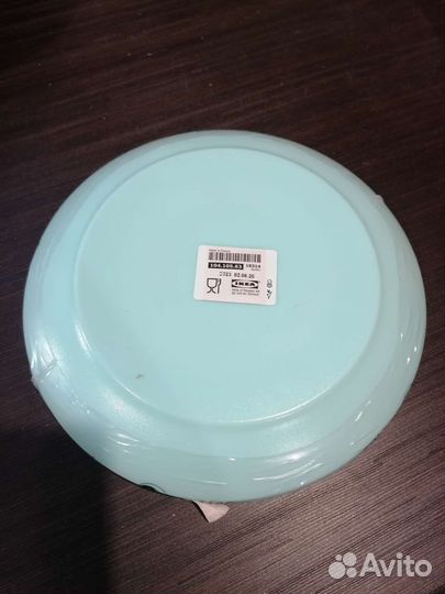 8 тарелок, 4 глубокие, 4 плоские, икея