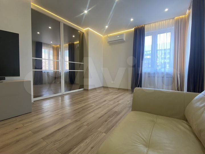 2-к. квартира, 64 м², 21/22 эт.