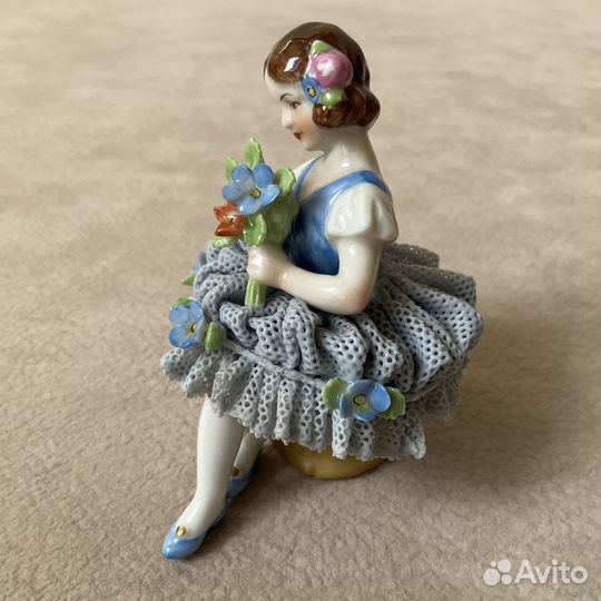 Кружевница девочка с букетом Германия