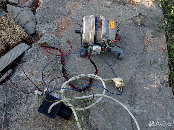 На запчасти стиральная машина