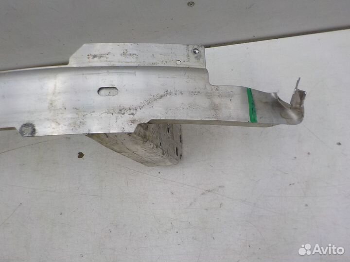 Усилитель переднего бампера BMW 6-Series Gran Turismo